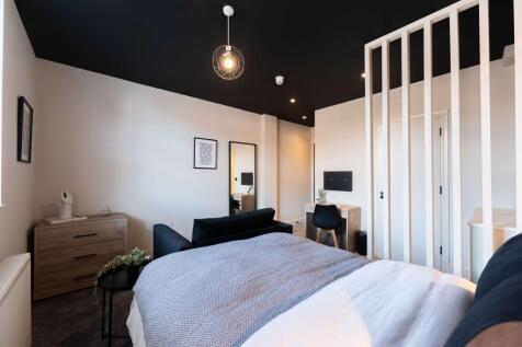 Room 7 - Ensuite