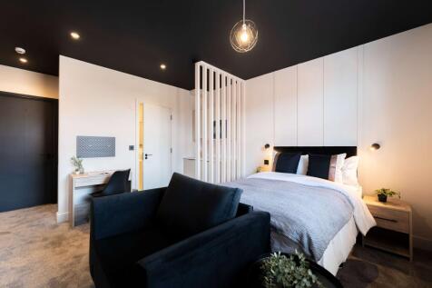 Room 7 - Ensuite