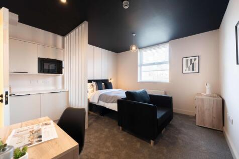 Room 7 - Ensuite