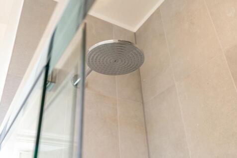 En-suite 2