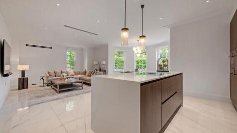 Kitchen/living