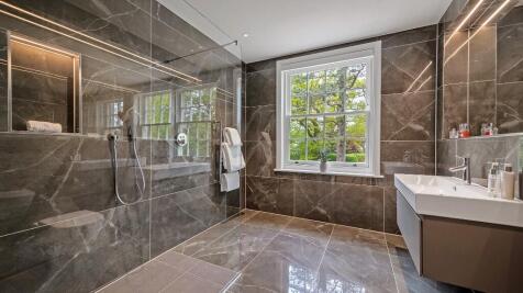 Second bed ensuite