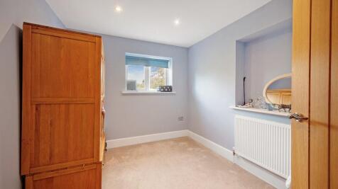 Fourth bedroom