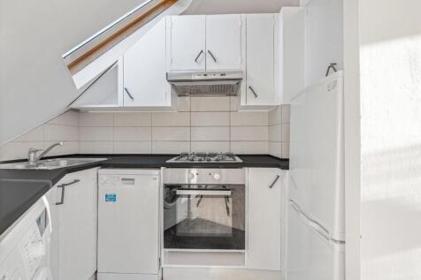 Flat E 1 Ickburgh Road-19.jpg