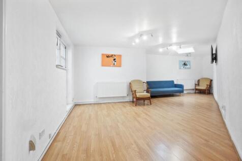 1703202516_PTIME_88b Belsize Lane _NW3 5BE_001.jpg