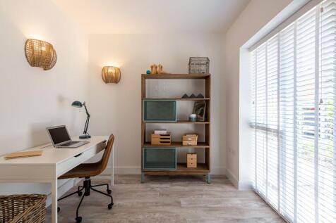Show Home Airie
