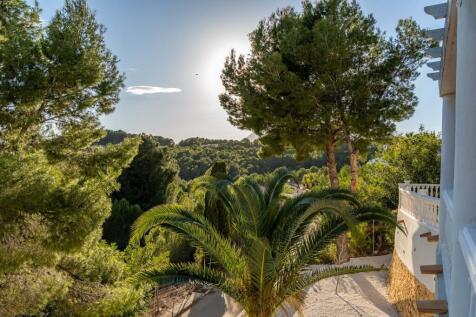 Property Image 11