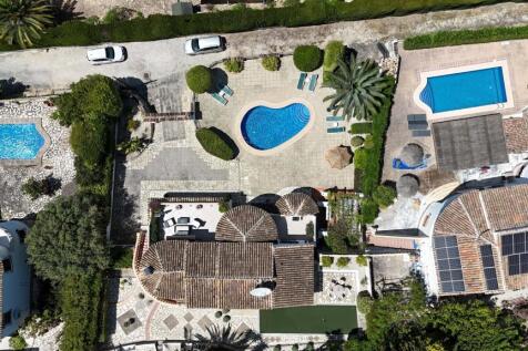 Property Image 4