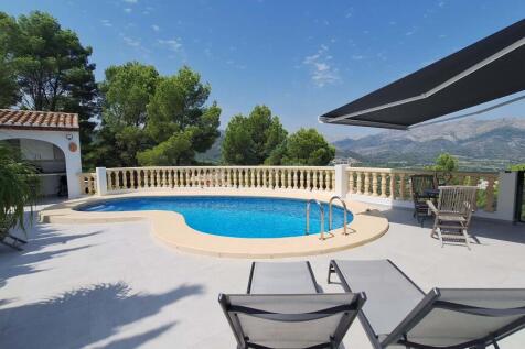 Property Image 4