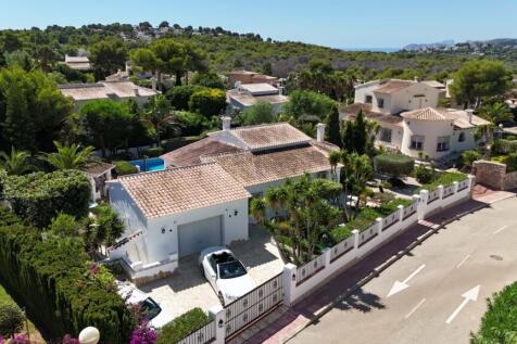 Property Image 4
