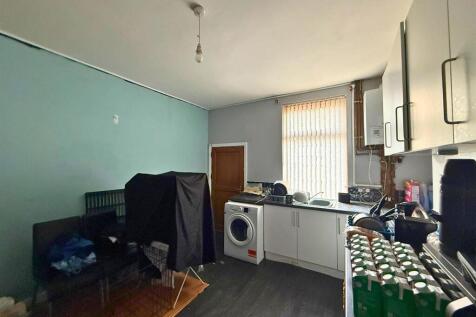 Kitchen part 3.jpg