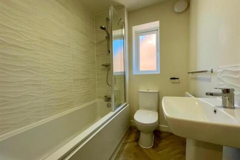 Bathroom.jpg