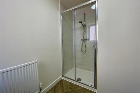ensuite.jpg
