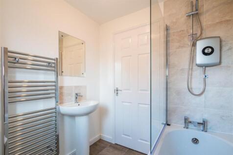 Renmore_External_Bathroom_2.jpg