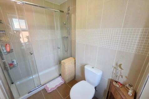 En-suite 2