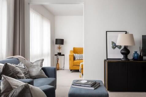 Living Area/Bedroom