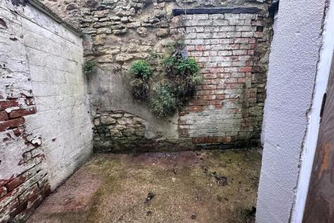 courtyard.jpg