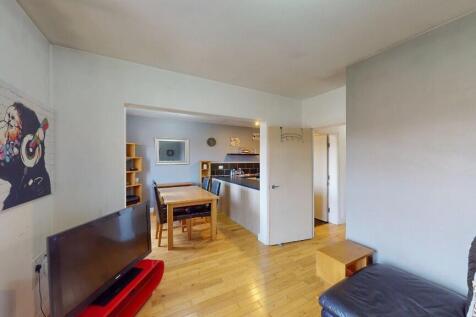 Lounge to Dining