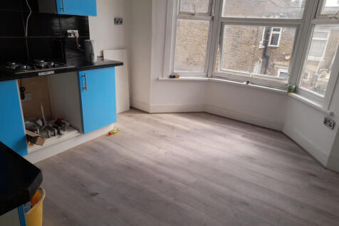 Kitchen/living