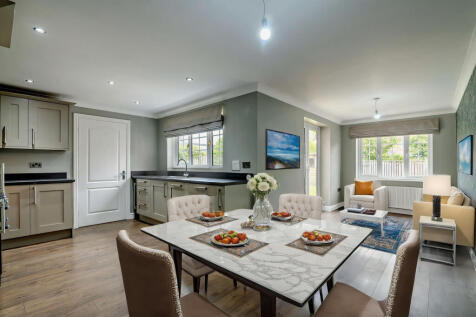 Dining Area &amp; Snug