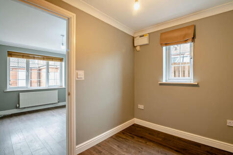 Walk-in Wardrobe