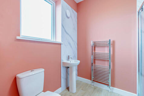 Bedroom 3 Ensuite