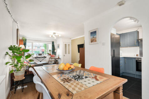 24 Resbury ClSawston (6).JPG