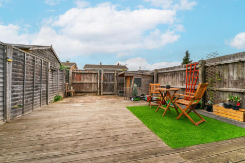 24 Resbury ClSawston (15).JPG