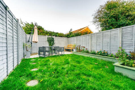 58 Hill Rise, St Ives (13).JPG