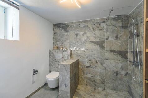 Cuarto de baño planta baja