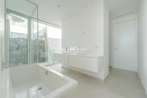 BAÑO EN SUITE HABITACION 1