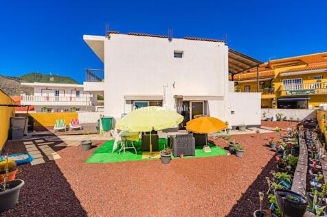 TERRAZA JARDIN Y COCINA EXTERIOR