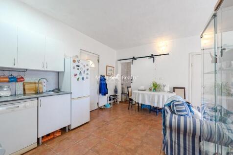 COCINA Y COMEDOR PLANTA BAJA