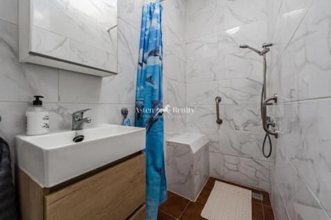 BAÑO PLANTA BAJA