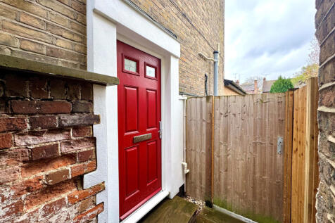 Moulsham Street, Chelmsford, Essex, CM2 0JT