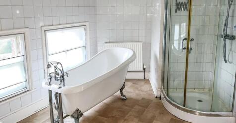 Bathroom T202505011030.jpg
