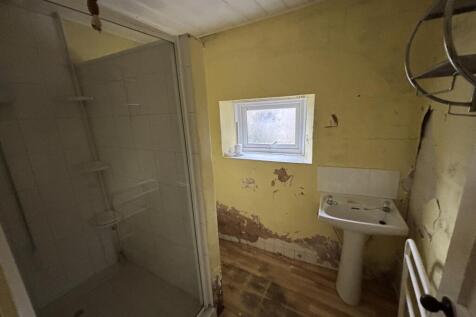 Gf Shower Room T202509181655.jpg