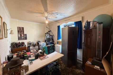 WhatsApp Image 2025-09-08 At 16.44.16 E3f221e6 T202511121246.jpg