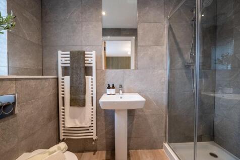 En-Suite 2