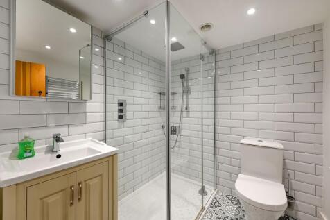 En-suite 2