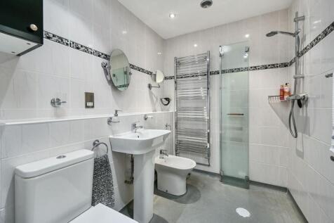 Shower Room / Wet Room
