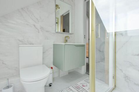Annex bathroom
