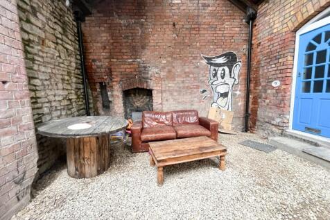 Communal Outside