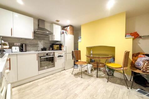 Kitchen/Reception