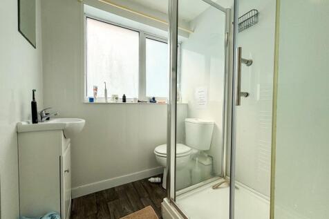 Downstairs Bathroom