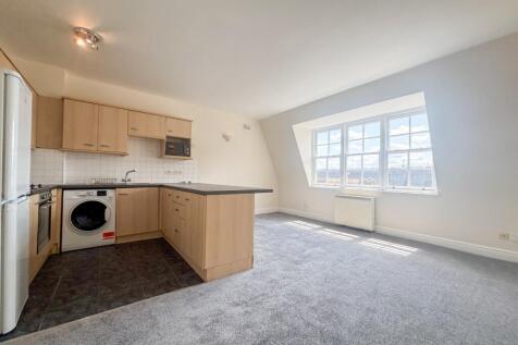 Kitchen/Reception Rm