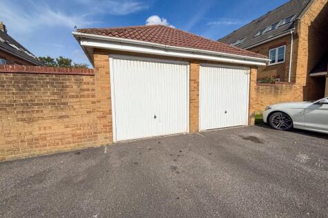 Parking/Garage