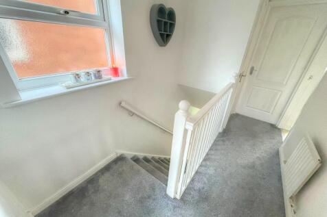 IMG-20251020-WA00...