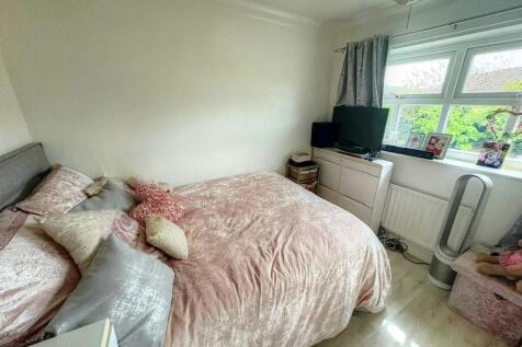 IMG-20251020-WA00...