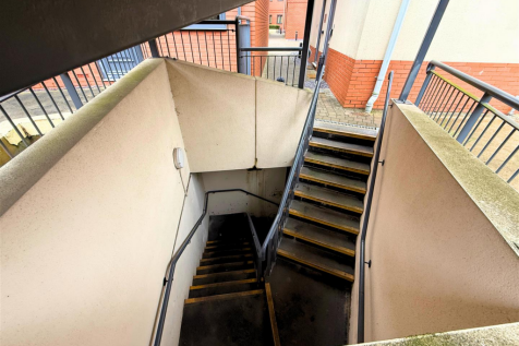 Access to car park 3.png